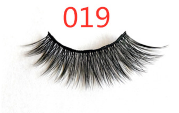 A Pair Of Magnets False Eyelashes