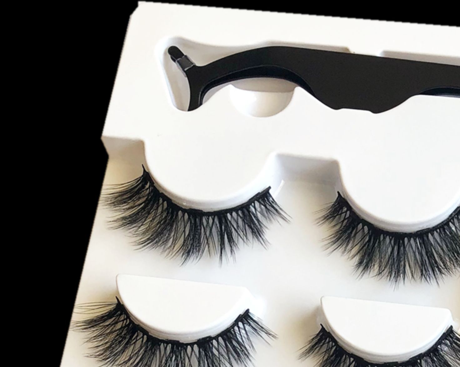 A Pair Of Magnets False Eyelashes